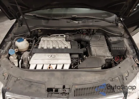 2006 Volkswagen Passat 3.6 из США, поврежденный, VIN WVWCU93C56P087955